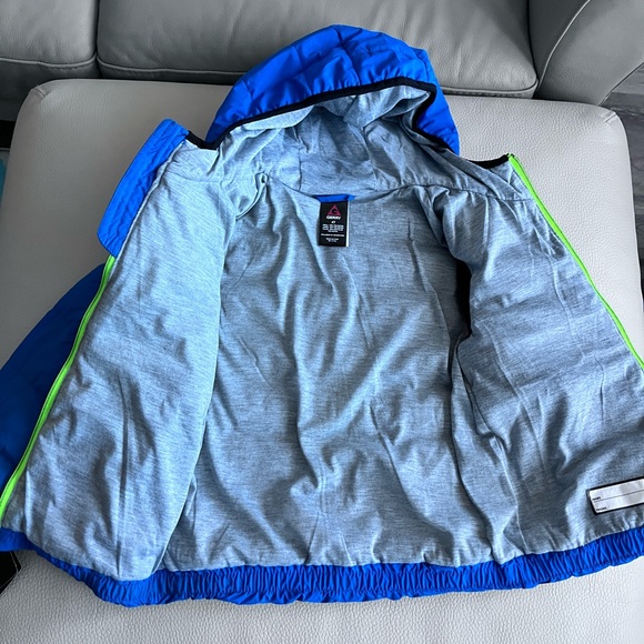 NWT - Gerry Kids’ Winter Puffer Jacket - Size 4 - Picture 4 of 7